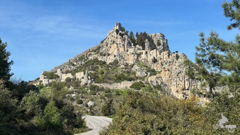 castillo de San Hilarion en el norte de Chipre